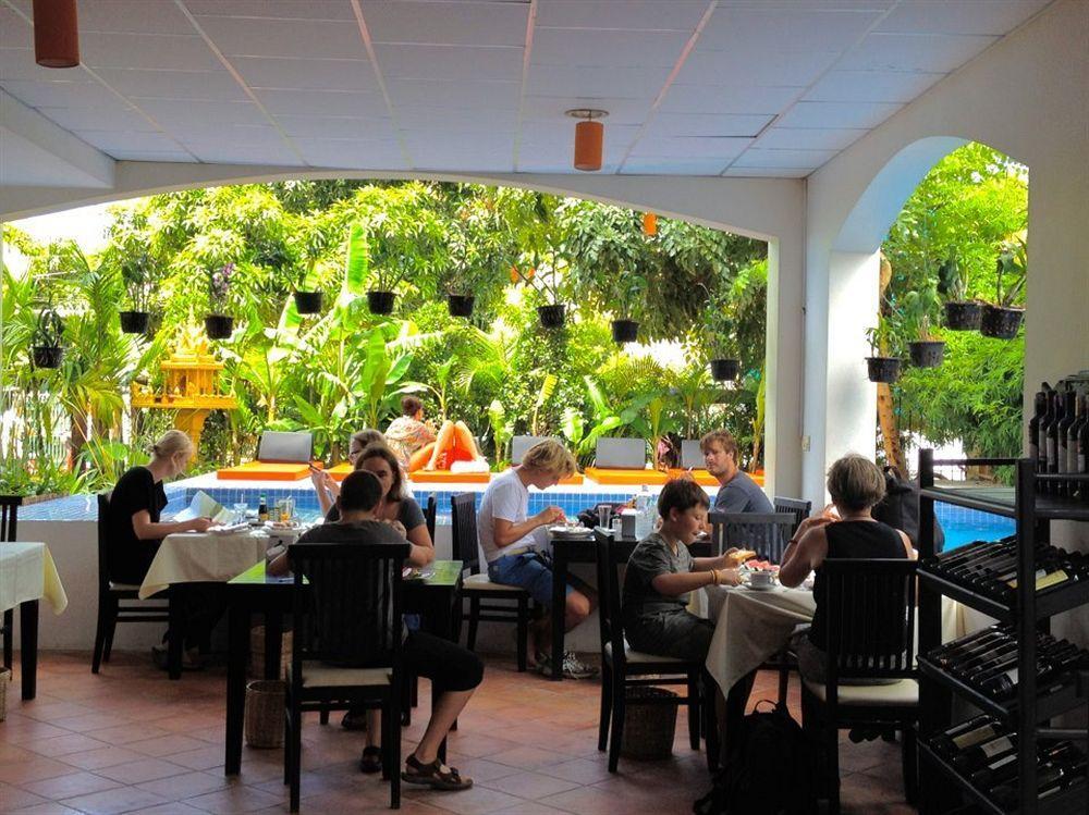 Forest King Hotel II Siem Reap Bagian luar foto