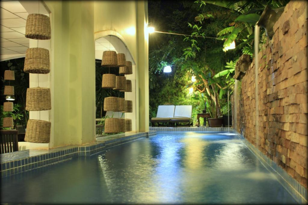 Forest King Hotel II Siem Reap Bagian luar foto