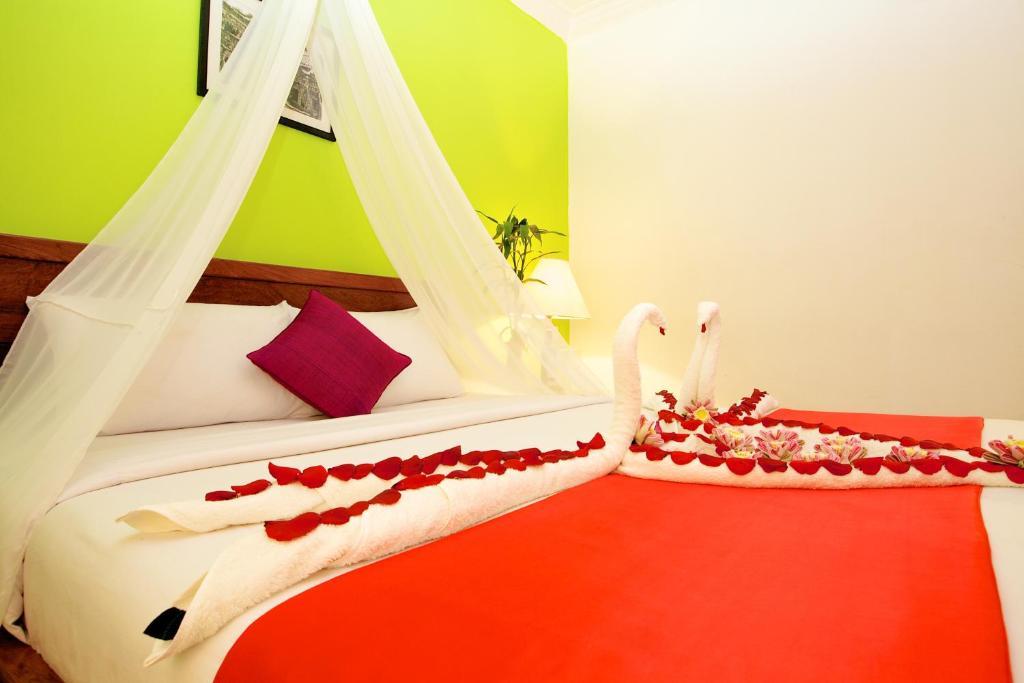 Forest King Hotel II Siem Reap Bagian luar foto