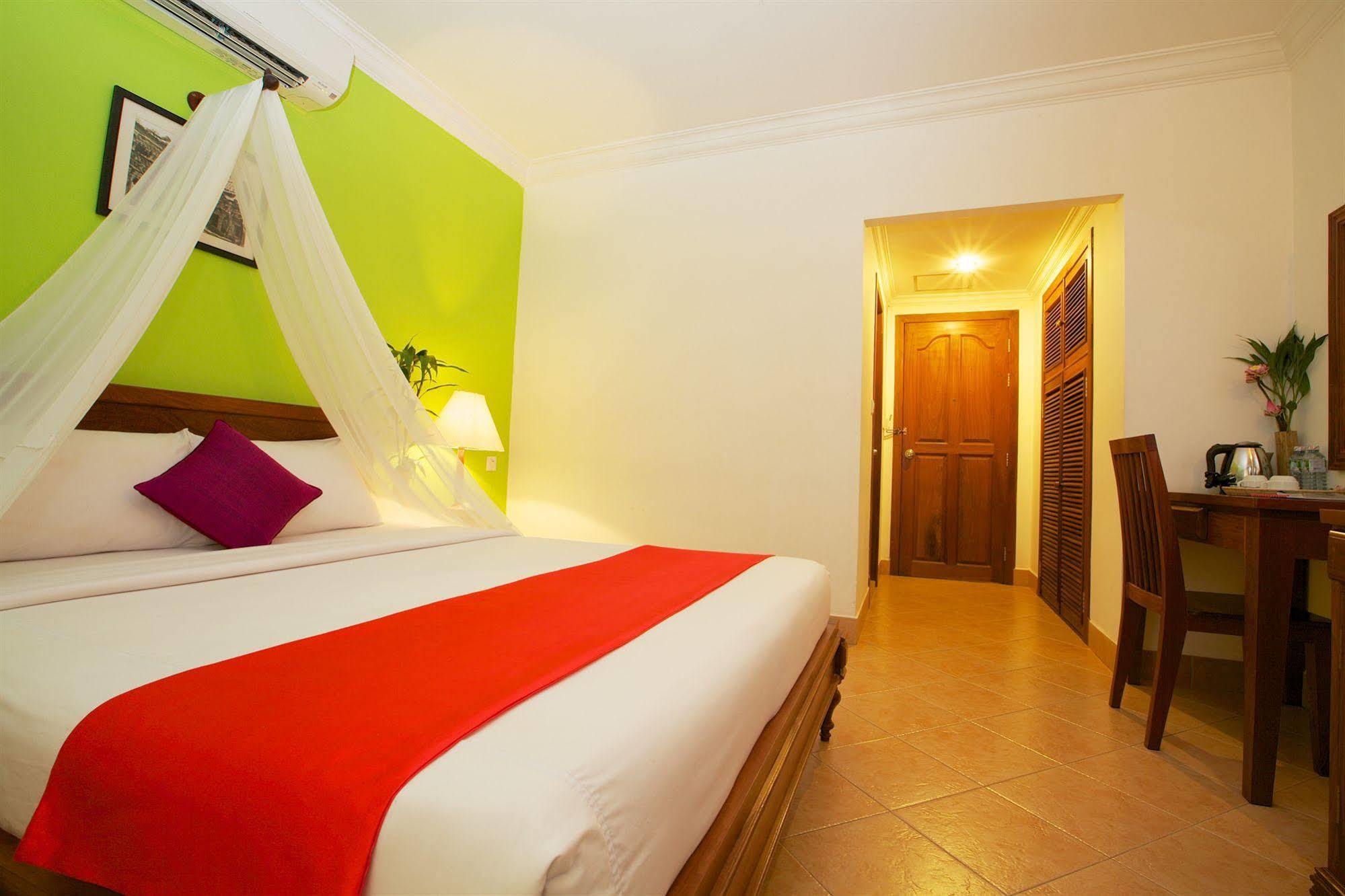 Forest King Hotel II Siem Reap Bagian luar foto
