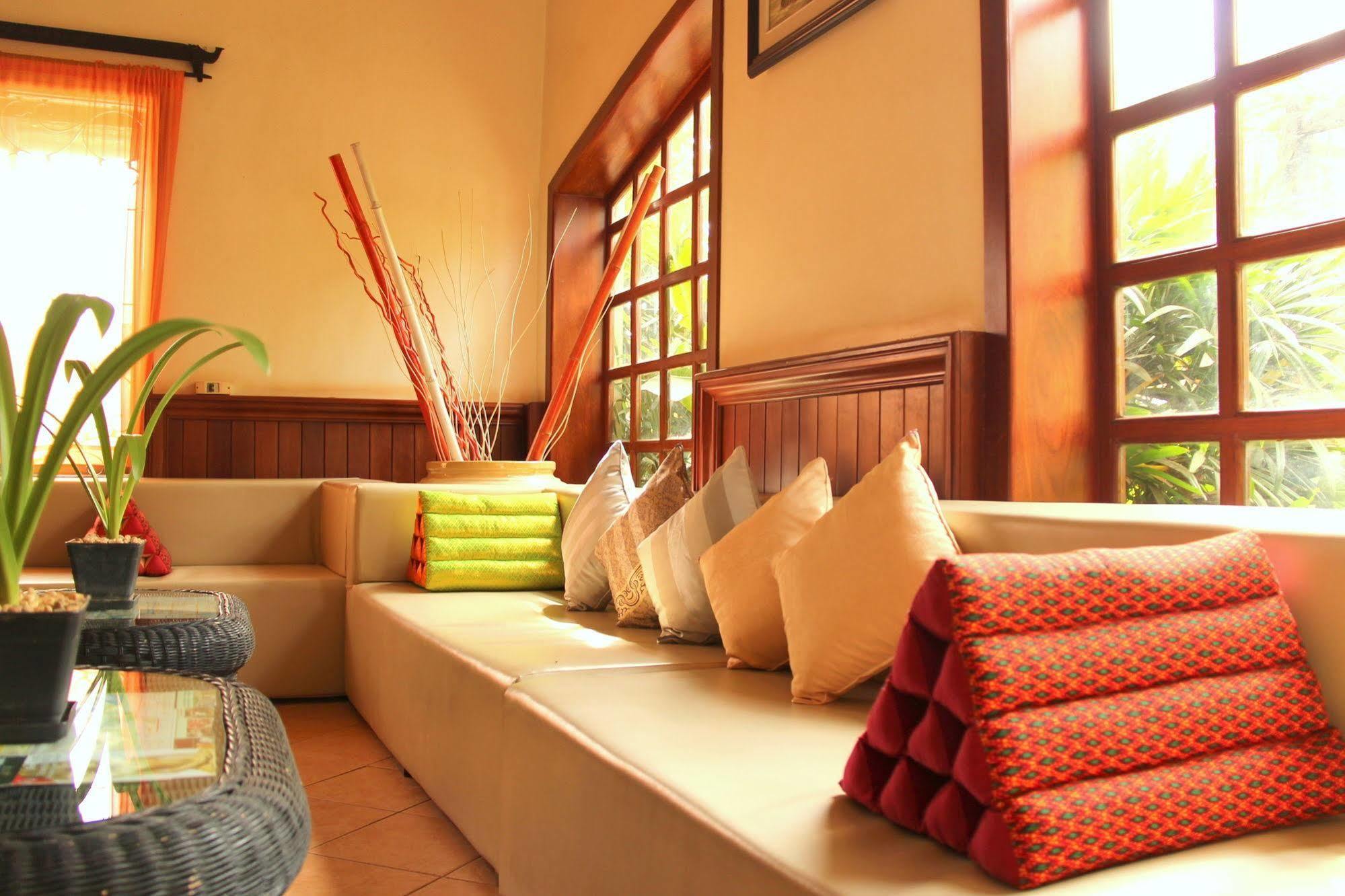 Forest King Hotel II Siem Reap Bagian luar foto